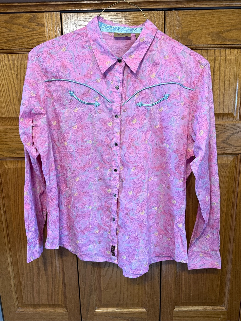 Wrangler Pink Paisley Western Snap Button-Down Shirt with Turquoise Piping